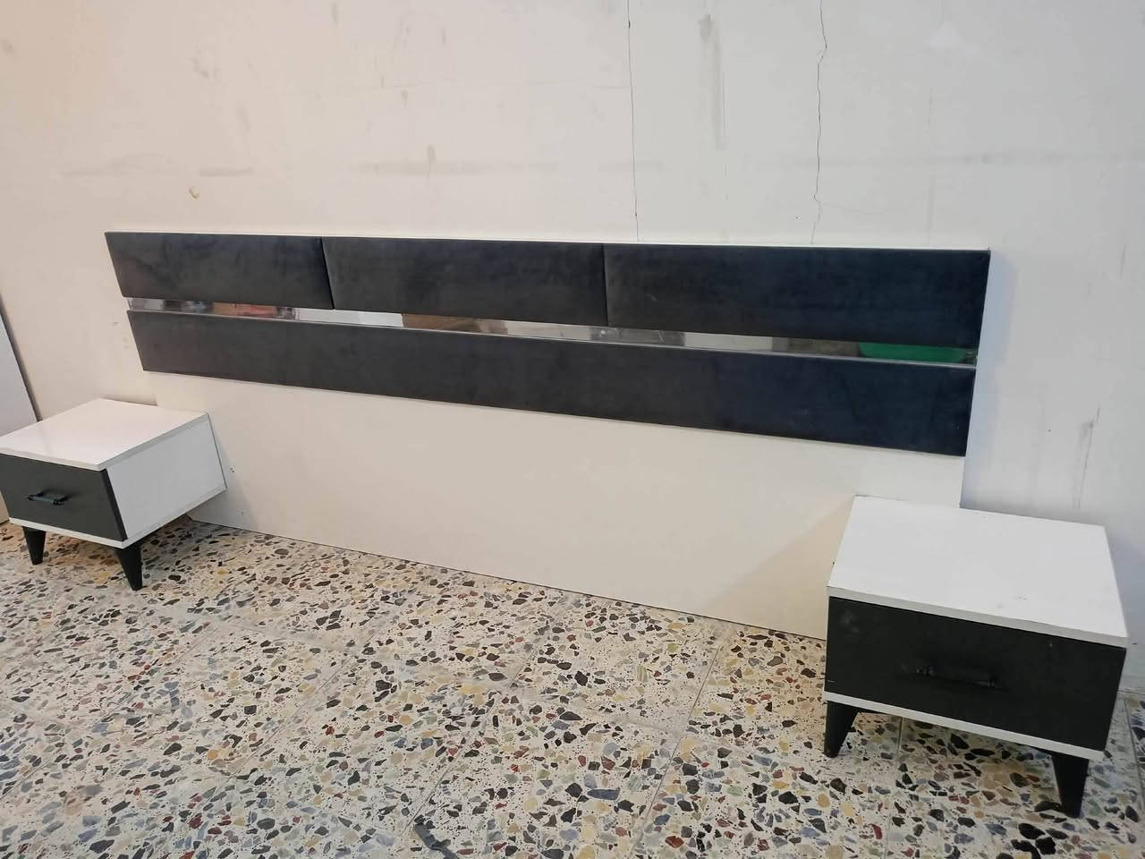 غرفه تركيه مستخدمه 
نضافة 90 بالميه 😍
عدد القطع /5 
نقل 🛻 وشد 🪛 داخل بغداد مجاني
متوفر توصيل محافظات 🛻
***********
