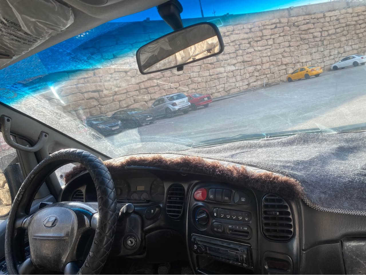 ستاراكس موديل ٢٠٠٦ سیار مابیها ای ضرب بدون صبغ  تبرید و کیر بشرط محرك بی صرف سیارە بنزین و غاز سنویە ورقم جدید. لحد 2031 بسمی مکان سیارە بکرکوك سعر 105 بیها مجال قلیل حك الجيه
***********
*********** كركوك, العراق
