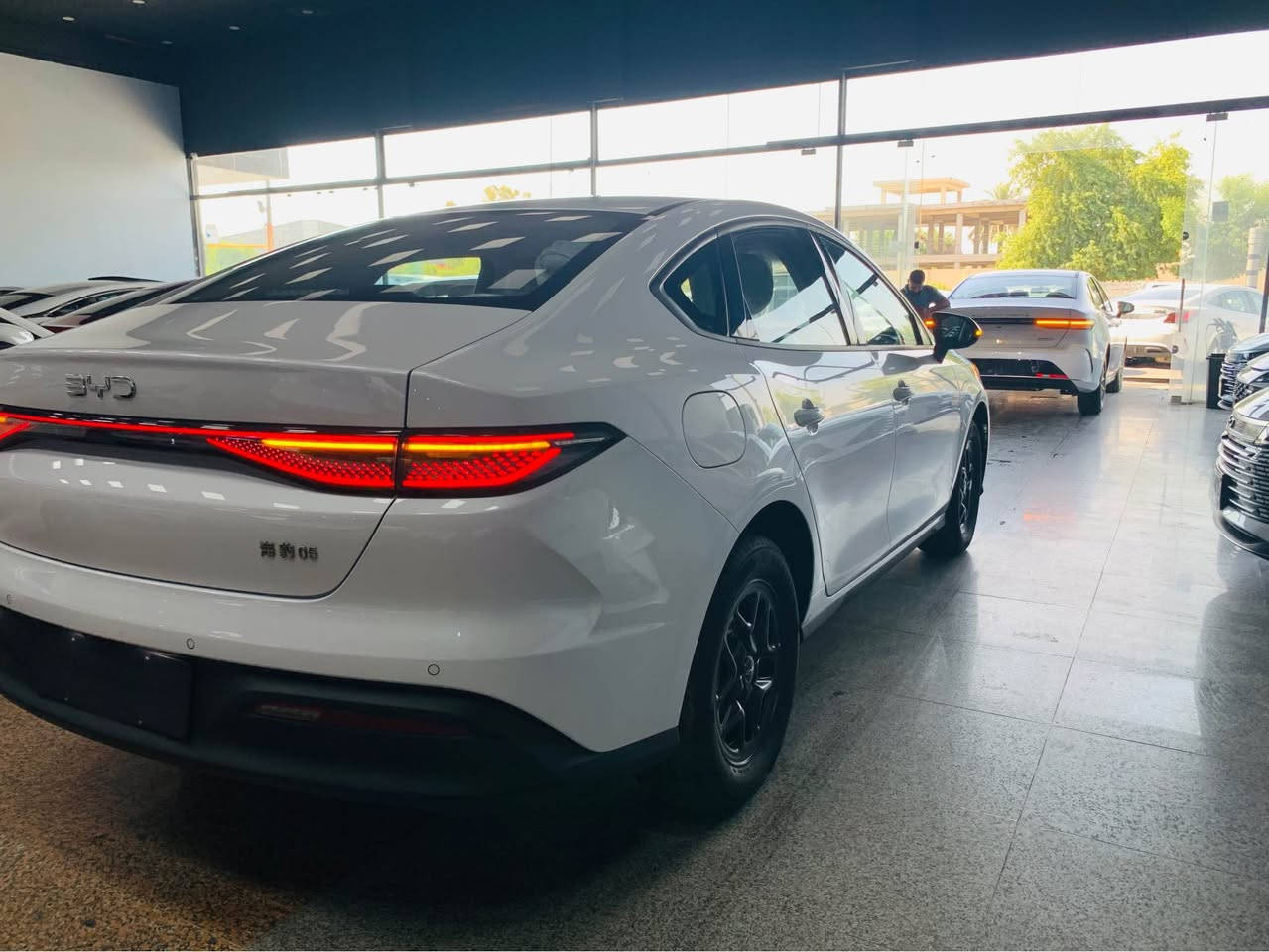 بي واي دي  BYD Seal 05 2025. صفر كم 
بصمةشاشةوكاميرا.تانکی گەورە .تحديدسورعه.
لید.ڤۆلیۆم  ٣مانگی لەگەڵە بۆ رەقەم کردن.
سعر  ١٣٧ورقة . مۆبایل  ***********
مکان أربيل معرض تۆپ کارس أربيل, العراق
