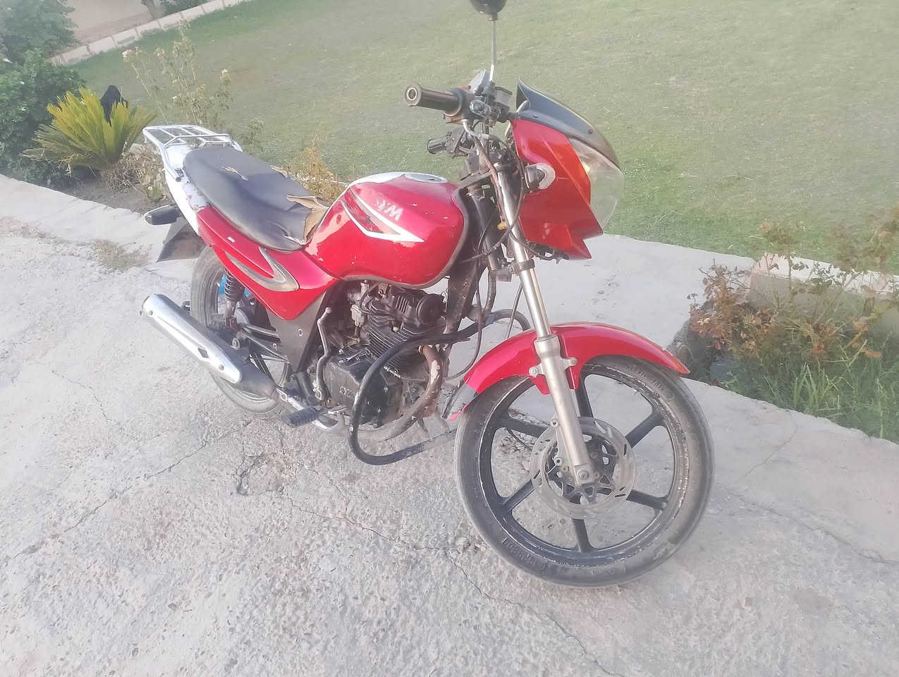 سايم 17/ 600 بيه مجال بصيط عنوان الرمادي ***********
