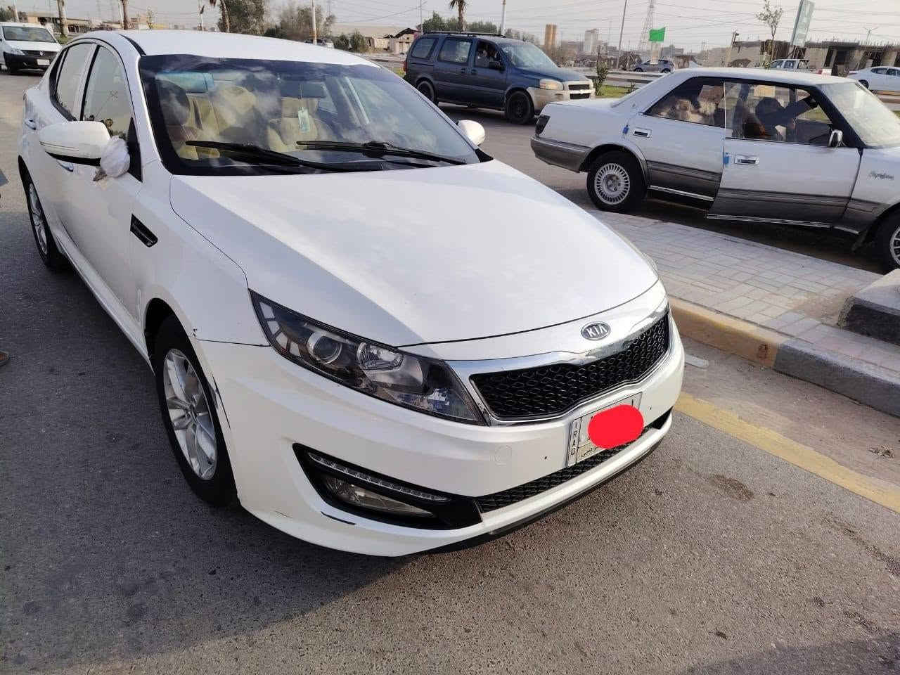 السلام عليكم اوبتما موديل 2013 وارد خليجي سيارة خير من الله سياره نضيفه تخم تاير حداديه تبريد ثلج 🥶 كير ومكينه مكفولات رقم قادسيه بسمي دولي حادث جاملغ فقط السعر 118وبيه مجال قليل    مكان واسط مركز المدينه رقم الهاتف ***********
