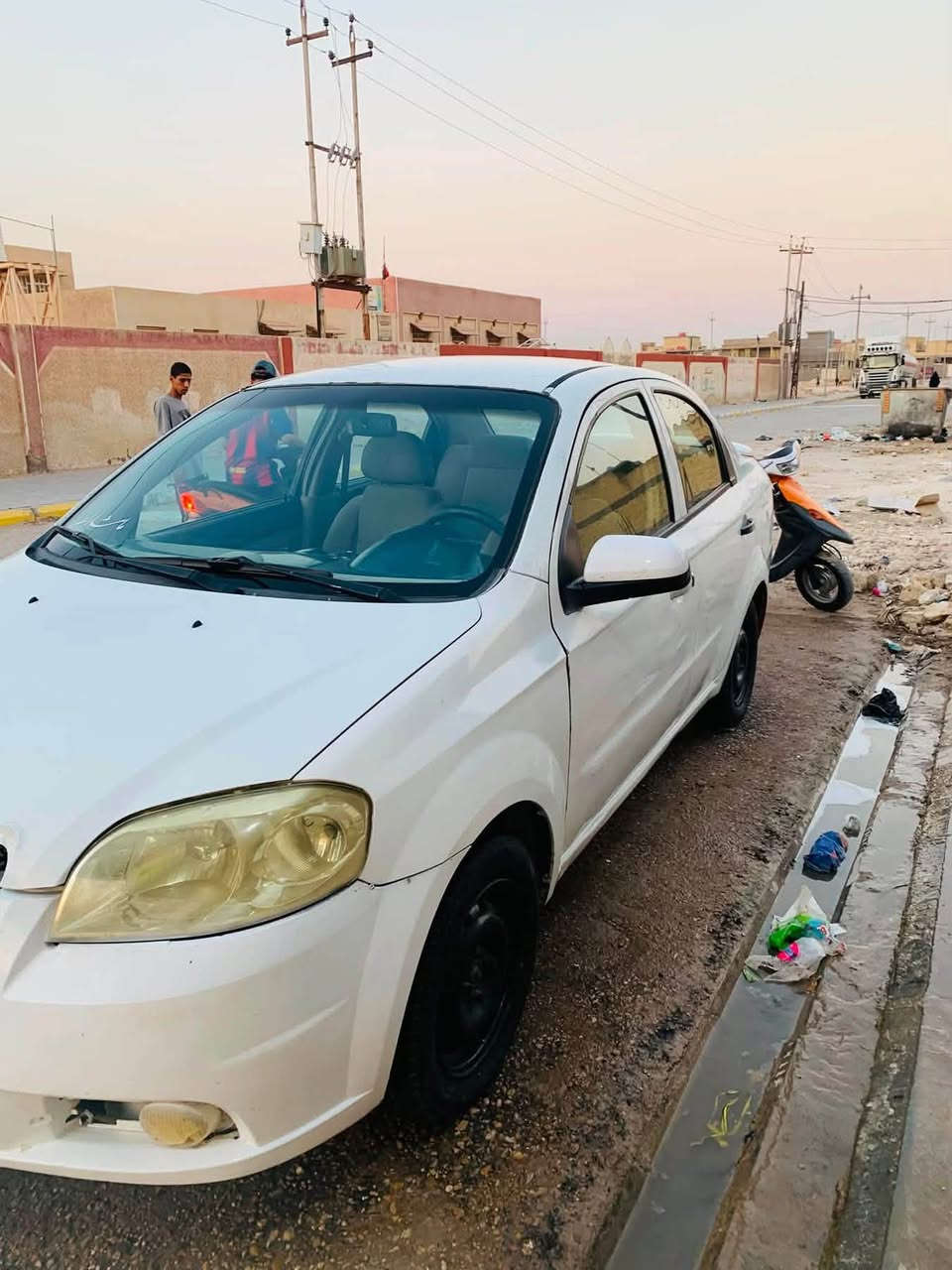 افيو مديل 11 خليجي 

كير اوتو

مكينه 1400 مفتوح 

مكينه وكير عل شرط

ضفاير كلها جديده 

حداديه 80/100

تخم تاير جديد

منضومه تبريد كامله 

السنويه منتهيه 2020 

تحويل ثاني يوم 

كشرته شوفت عينك 

مرايات كهربائي 

جام كهربائي 

جاهزه كبل للشارع

كلشي شغال بيها 

ايي استفسار ثاني ***********

سعر 38 

رقم مثنى مكان سماوه
