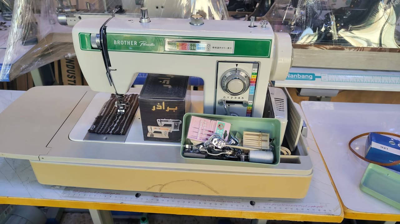 ماكينة خياطة نوع براذر ياباني اصلي مامستخدم بالعراق شرط
ورشة الافندي🔧 بيع وشراء + تصليح مكائن الخياطة -🔧 الموصل 🔧 
متوفر عندنا:
✅ مكائن خياطة صناعي ومنزلي - جميع الماركات
✅ تصليح جميع الأعطال + قطع غيار أصلية
✅ ضمان من 15 إلى 20 يوم على التصليح  
✅ تصليح موقعي 🚐 نجيك لحد ورشتك أو بيتك داخل الموصل

📍 نغطي جميع مناطق الموصل
📞 واتساب/اتصال:[***********]

نشتري مكائن مستعملة بحالة جيدة بأحسن سعر

مكينتك عاطلة وماتكدر تنقلها؟ دزلي ونجيك❤️💪.
لا تنسونا بالمتابعة 🙏
