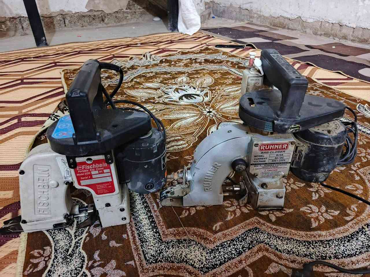 مكائن خياطة أكياس عدد ٢ للبيع مكاني الشعله الدوانم سعر مناسب للاستفسار ***********
