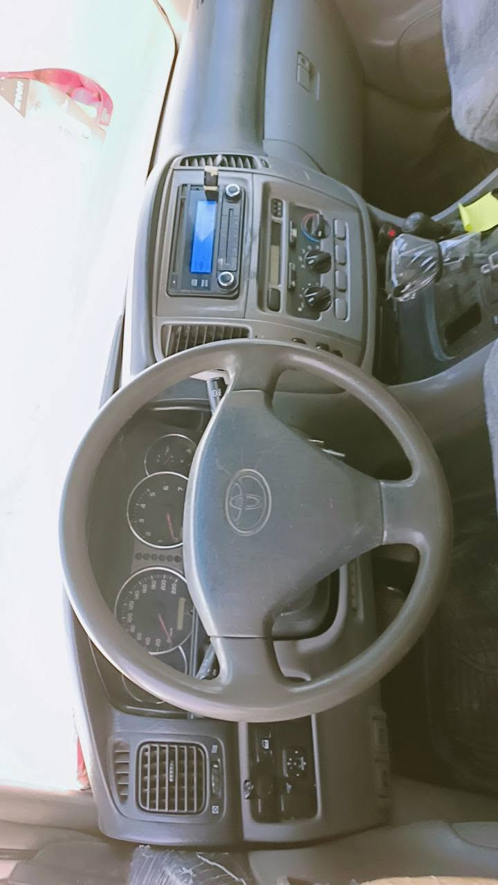 مونيكا 2004 ئوتوماتيك فول عادي دةبل سبير نمونةية لةجواني بي دةعم بي ليدراو سةيارةكة ماشااللةي ئةوي ئارم بلاستيك بةشةرتي غرامة جوارتاية دةنلوب لوك كيرو مكينةو ئةكسل دةبل ئةكسل هةموي بةشةرت 300رويشتووة سةيارةكة وةسفي ناوي لوك لوكة ***********/***********ئةدميني بةريز وةري كرة دار بنديهكان, السليمانية
