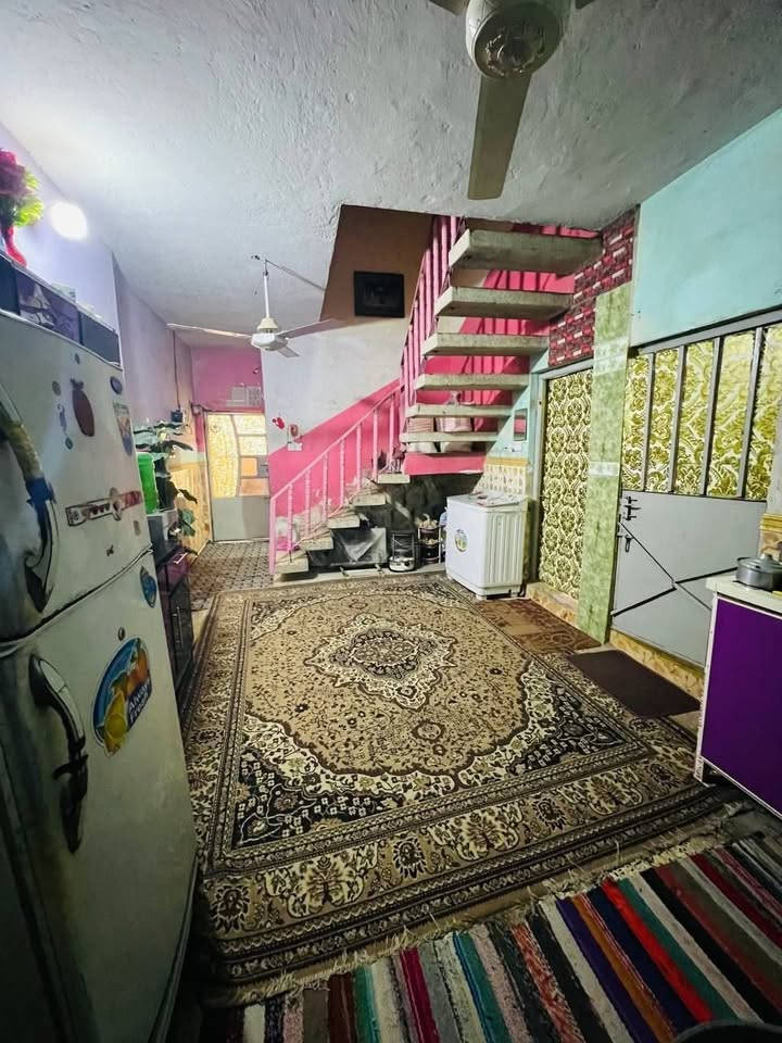 بيت طابقين للبيع
المساحة ١٠٠ متر زراعي
٣ غرف نوم + استقبال + حمامين + صالتين + ترك
العنوان : بغداد - الشعب - حي الكوثر ( الزراعية)
قرب ساحة علاء نجف
السعر ٩٠ و بيه مجال
رقم الهاتف ***********
