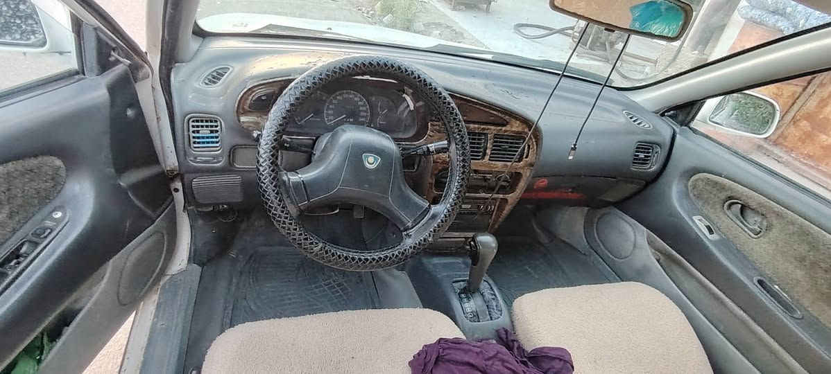 بروتون ويرا سياره فقط بيها جرخه بلسلف اول مادير ومكينه وكير نظيفات حداديه جديده كهربائيات كلها شغاله سياره ابيع ادوات لان رقمها فحص مؤقت اتكفل سرقه وعشاير وهذا رقمي *********** عنواني ناصريه الفظليه سعرها ١٥ ورقه
