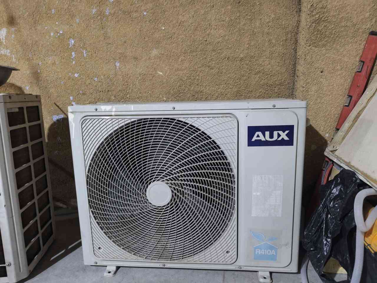 سبلت اواكس ٢ طن كلش نضيف بلادي السعر ٤٥٠ الف ***********

