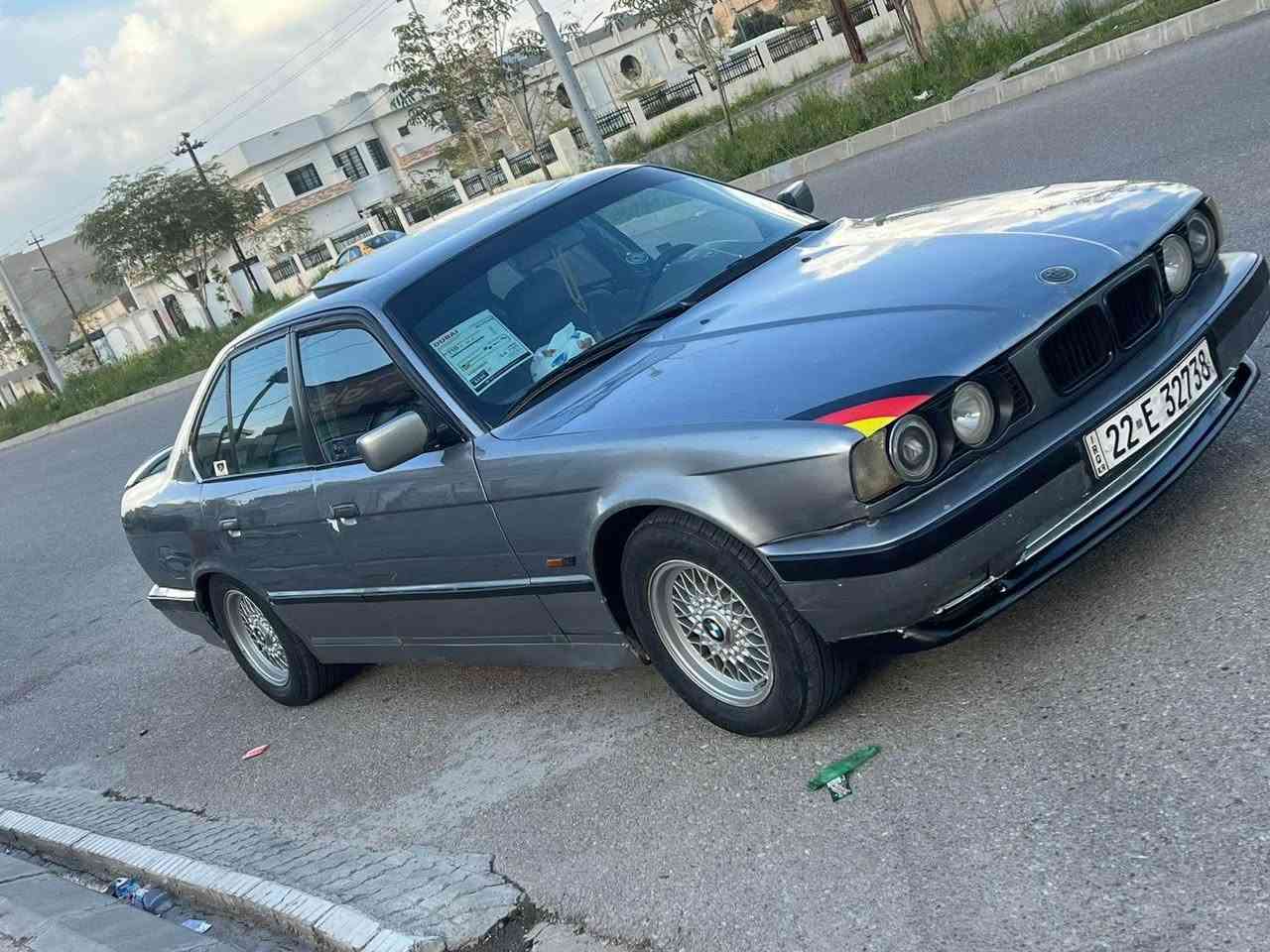 بيئم 525 اصل كبس 
موديل 91
ضرر جامرلغ امامي سكن بس دون دواخل 
كير محرك شرط جديد 
تبريد بس يرادله گوم بريسر فقط 
سعر 48 بيه مجال قليل 
*********** كركوك, العراق
