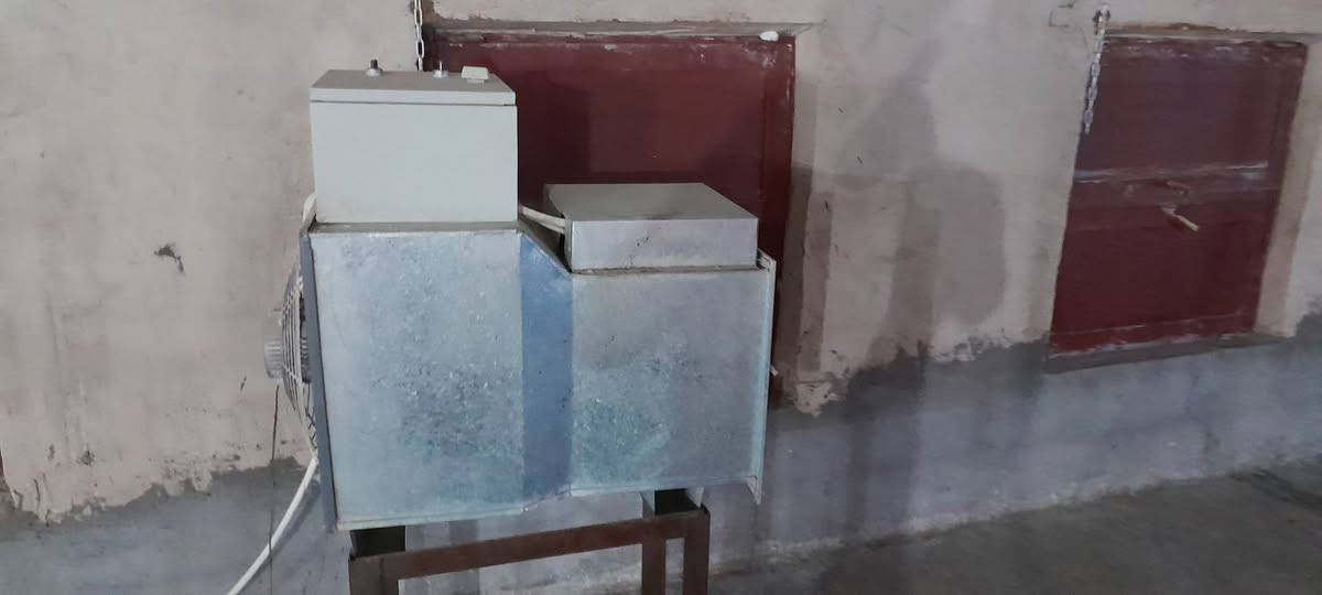 غراض مال حقل نضيفات صينيه ومنهل وصوبه كهرباء وصوبه غازيه وكبوس مال ماء وتوصل عل هاذ رقم ***********
