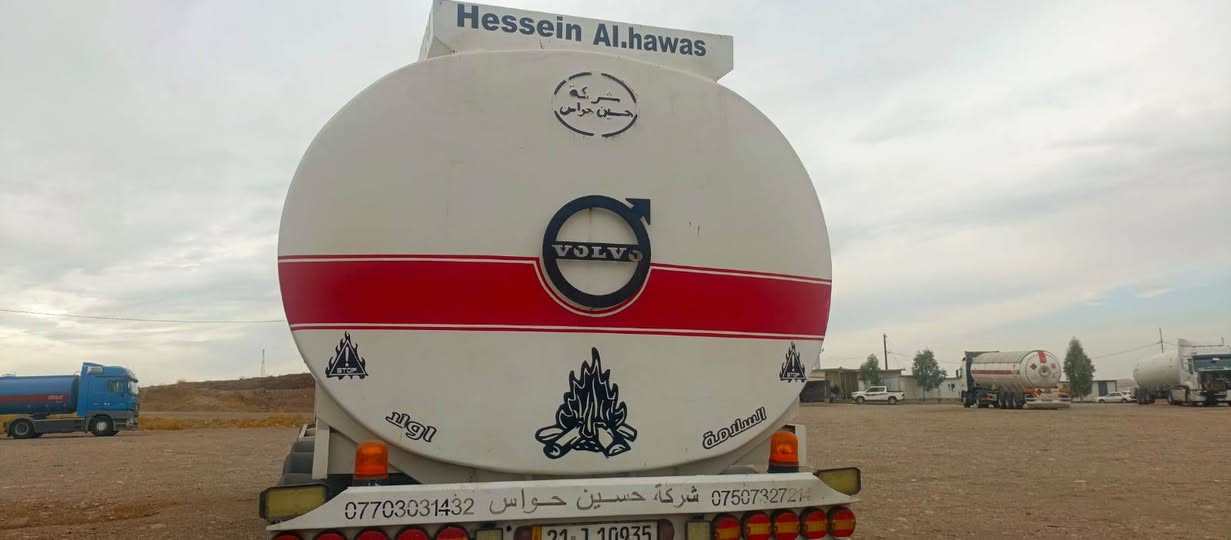 فالفو وحش موديل 15 تانكي موديل 25 مكينه حجم 500 هاف سيارة نضيفة جاهزة لشغل بدون طوناج مال شمال مابي طوناج سعر 550 بيها مجال شي بسيط ***********
