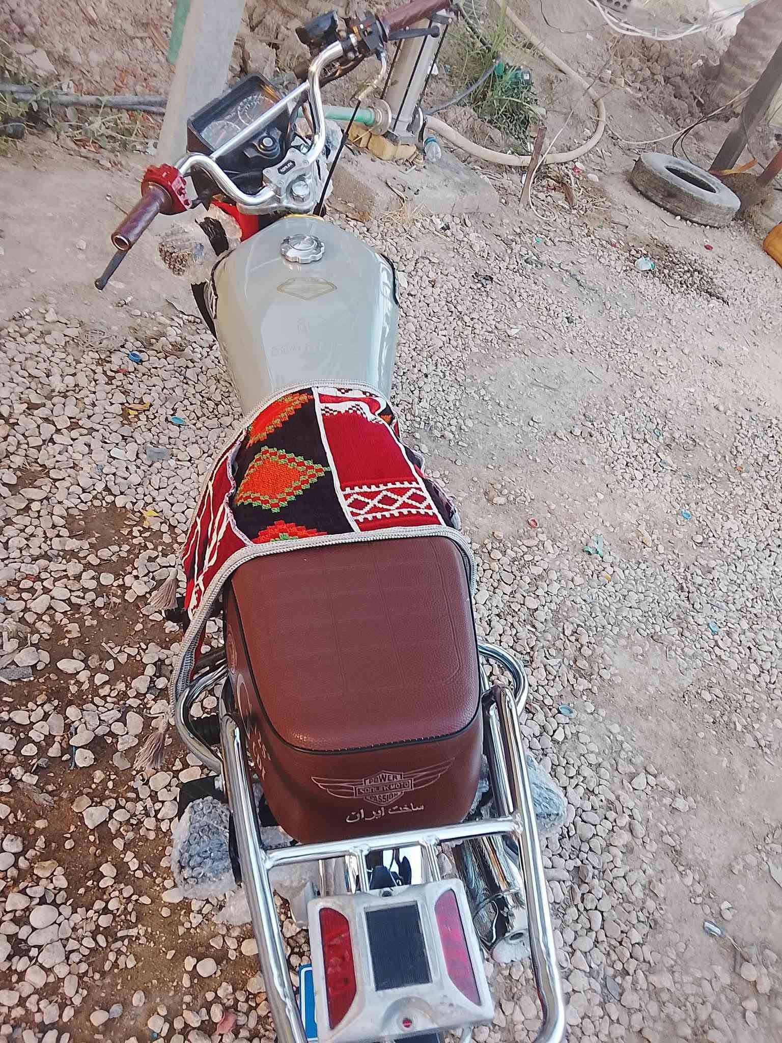 سلام عليكم 
دراجه للبيع موديل 23 طالعه ب 24 مكفوله كفاله عامه اوراق أصولي السعر 550 بيه مجال حك الجيه مكان حله سياحي 
***********
