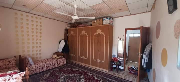 دار للبيع🏠 
________________________

التفاصيل:🖊🖊
♦️صنف العقار سند طابو ملك صرف 
♦️يتكون الدار من طابق ونص
♦️غرفتين وحدة جوا وحدة فوق
_________________________
المساحة : 📐📐
♦️مساحة الدار 100 متر
♦️الواجهة 5
♦️العمق 20
_________________________
الموقع : 🚩🚩
♦️موصل حي الميثاق خلف النور ماركت 
_________________________
♦️السعر 125
للمزيد من الاستفسار الاتصال على الرقم 
***********☎️
