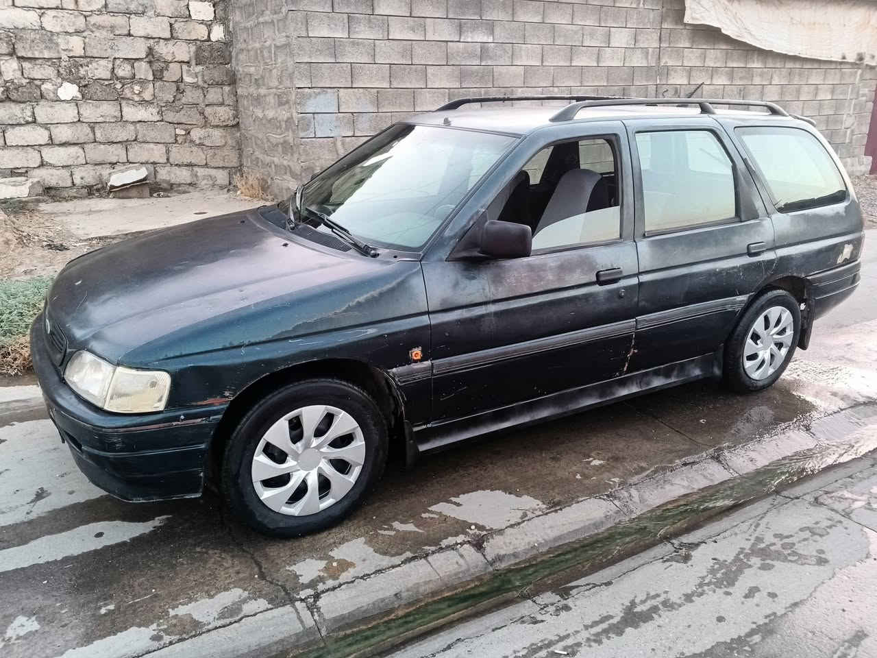 فورد سكوت موديل 91 ماكينه نظيفه جير نظيفه ويرمينيه شباب شرط التحويل شرطه التحويل كربون كربون ما بيها تقحيل بدون دعم كربون ما مسجل سياره شغاله. السعر 12.     ***********.  ***********
