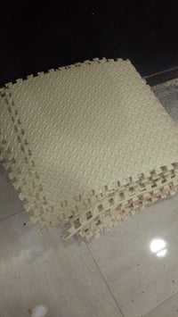 أرضي سفنجي
