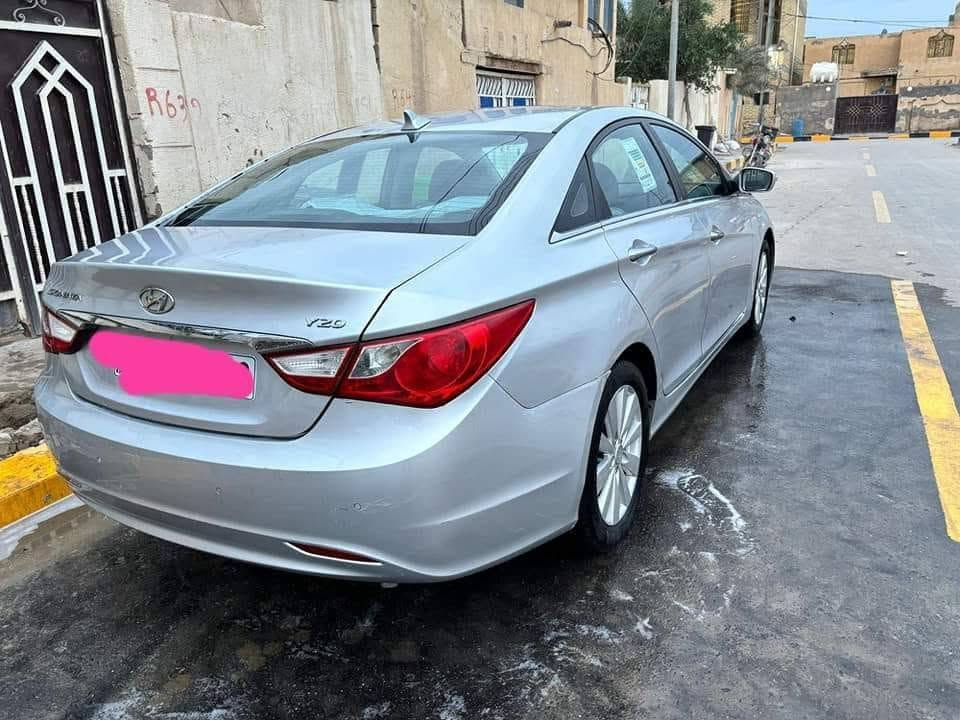 سلام عليكم من رخصة الادمن سوناتا ادوات كصه جنطة موديل 14 اصل طك صندوك صار يومين كملت صبغ فول مواصفات 3 بصمات تشغيل وابواب واشارة ترحيب محرك الفين دوش بانزين اصل بيه تحريكه اذا مو بطناش تعاتبني 
حداديه طوبه دواخل شوفة عينك شركة برغي نقص مابيهه تبريد امامي خلفي ثلج مشتغلة على سيارة مصنفة حته رقم شاصي الاصليه عليهه شمالي انكليزي سنوية لل29 تنفذ شرط الوكاله للشراي اطلع وين مايعجبك على اي سيطرة مشتغله شغل مال جناي اروح وياك للمرور ادكهه كدامك حاسبة الا تشتري او ادزلك السنويه وتأكد الا تجيني السيارة كفالة حته من الشخط ماعدى الكصه السعر 49 وبيه مجال حق جيتك فقط اخواني الي ماتعجبه يترك كلمة طيبة مع جل احترامي للاخوة الاعزاء للاستفسار رقمي*********** بي واتساب راسلني اجاوبك حته بالخاص الشراي يتصل افضل من التعليق او المراسلة المابيهه فايدة جماعة الاقصاد مابيع قصد ولا اراوس فقط، بيع
