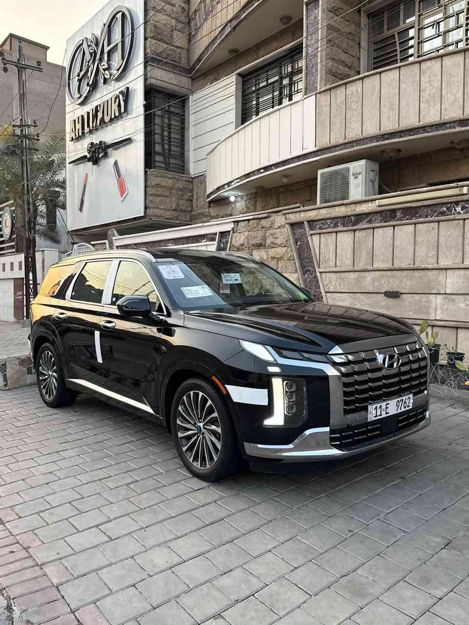 مكلف بالنشر اتصل على الرقم
السلام عليكم للبيع هونداي بالسايد  2023 كلكرافي اعلى فئه بالبالسايد وارد امريكي حادثهه بنيد وجاملغ صفحه اليمنه رقم الشاصي مرفق معا الصور ماشيه 10 الف رقم بغداد رباعي مميز بسمي فول مواصفات واحد على واحد داخل ابيض معرفه مواصفات الكلكرافي تجي فول خنك للاخير السياره جديده بمعنى الكلمه جاهزه من كلشي السعر 255 وبيهه مجال للشراي لاستفسار الاتصال *********** مكاني بغداد الجديدة حي المعلمين للبيع او الامراوس حسب القناعه

