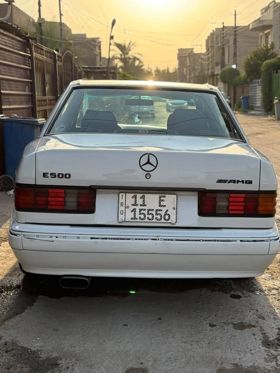 ١٩٠ E • ١٩٨٦ • ٥٠٠٠ ٨ سلندر