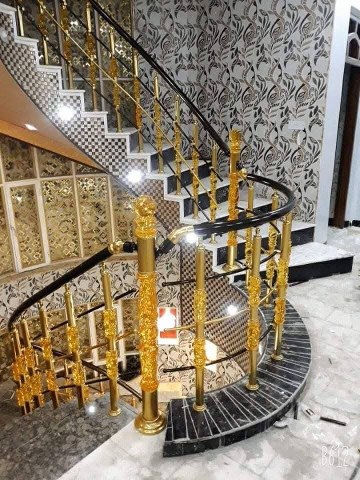 عمل جميع المحجرات اللمنيوم والكرستال
بأسعار مناسبه في الحمزه شرقي 
ويوجد لدينه عروض خاصه لا 
هالي الحمزه ناسنه الطيبين 
يوجد نضام لقصاد ماعليك 
غير تتواصل ويانه على رقام 
ضاهره مامك بدارت الأخوين 
ابو يزن ***********
ابو حسن ***********
@إشارة للجميع 
أبو يزن الجبوري

نص مكتوب في الصور:
- B612
