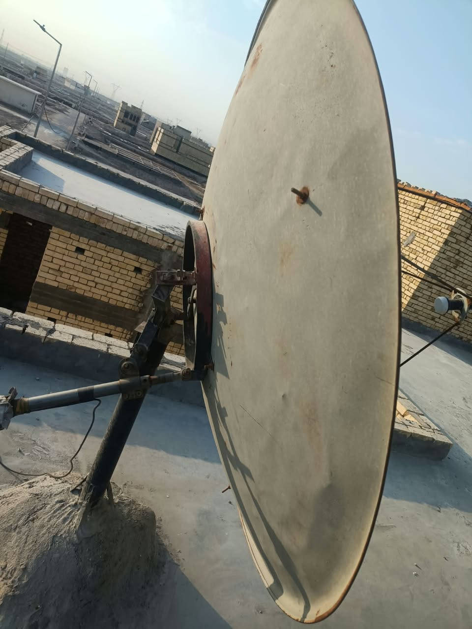 صحن ١٧٠ • موتور ٢٤ • ٣ موجه