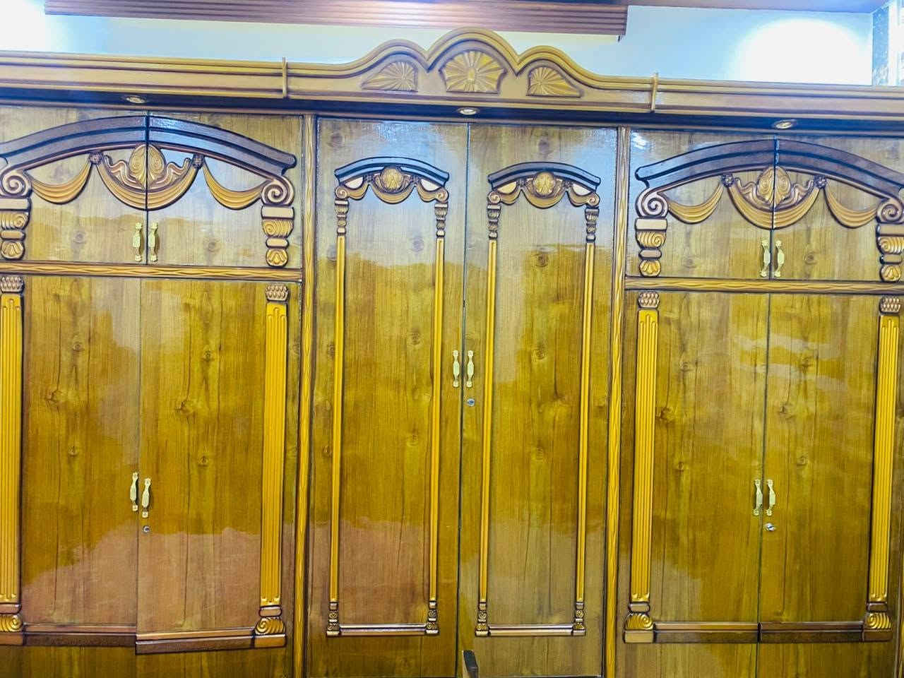 سلام عليكم توجد غرفه نوم مستعمله للبيع صاج عراقي درجة أولى شقل احطاطه *********** واتساب توجد خدمة توصيل عل باب بيتك
