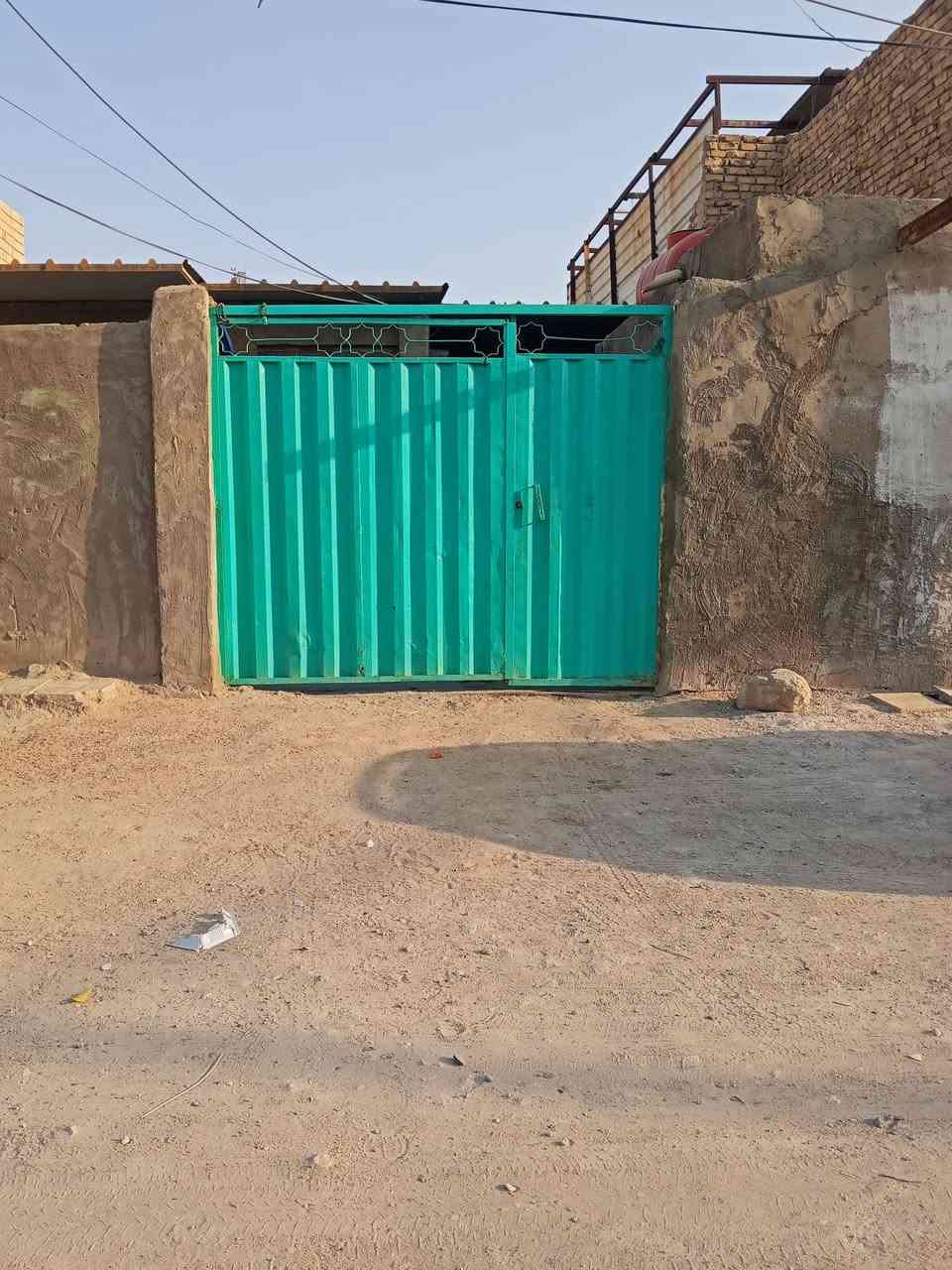 هاذا لبيت لبيع 3غرف وصالة وستقبال ومطبخ وتخاريج مساحتة 150 العنوان حي ميلاد مزرعت سيد علي سعر لبيت 20
***********
