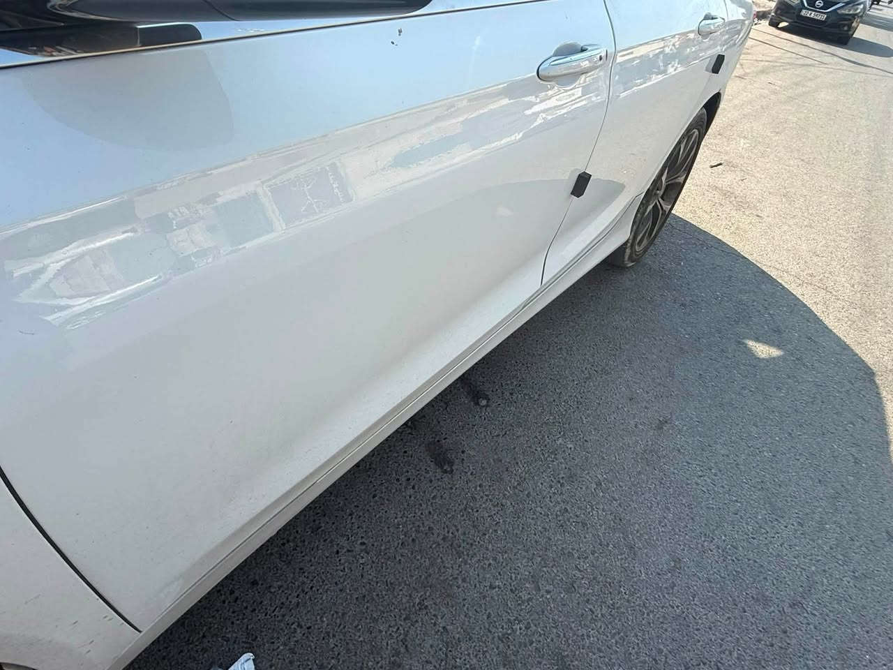 للبيع3 قطع السايق جديد بدون صبغ بدون ضربة بدون اي تعديل ولا تقليم مكاني موصل توصيل موجود***********
