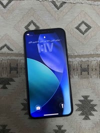 ايفون ١١ برو • ٢٥٦ • بطاريه ٦٦