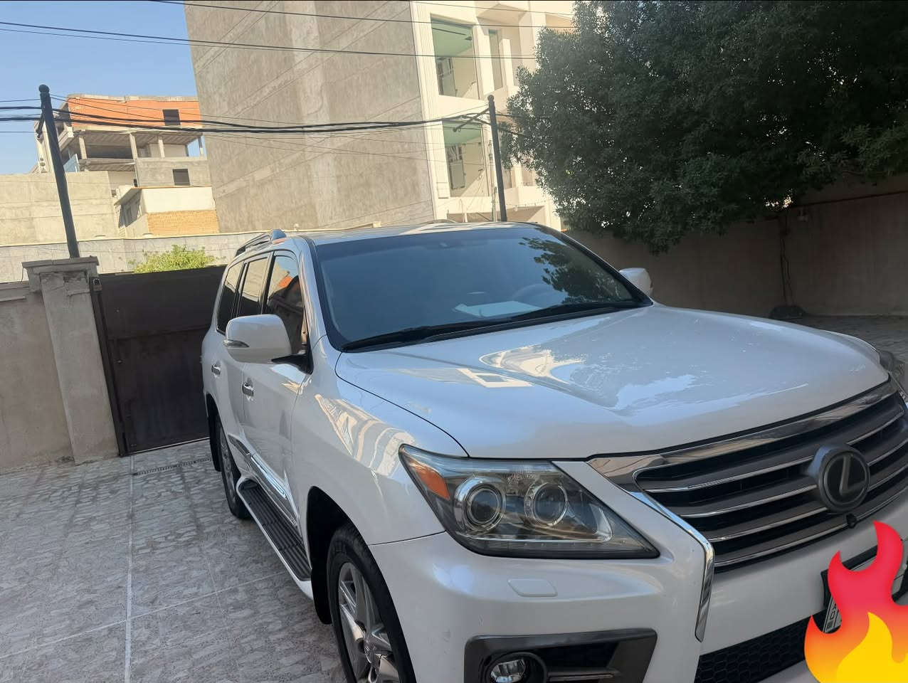 لكزز ٢٠١٢ 
مكفول رقم بغداد مميز اربع ارقام 
السعر٣٣٠
المكان بغداد 
للتواصل ***********
