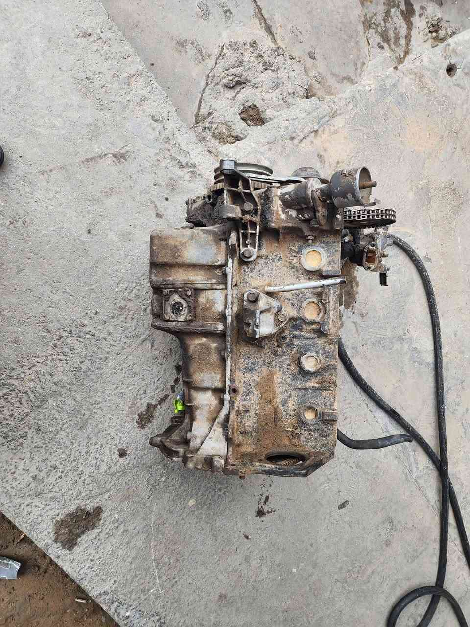 محرك • ٢٤٠٠ • نضيف
