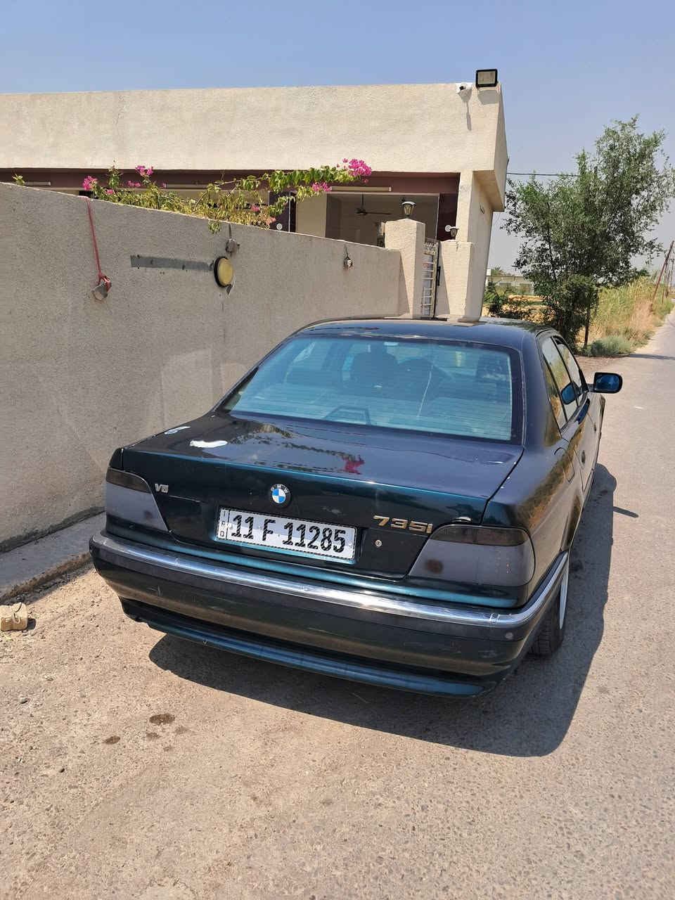 السلام عليكم للبيع او مراوس حسب القناعه بي ام دبليو خفاش موديل ٩٨ فول مواصفات سكيورتي 8 سلندر رقم بغداد انكليزي تحويل مباشر سنويه لغاية 2030@ للاستفسار اتصل ***********) ***********
