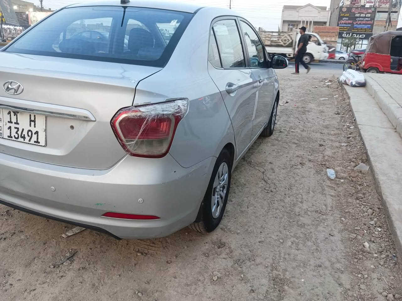 السلام عليكم 
هونداي اي 10 مديل 2016 خليجي سعر 72 وبيها مجال 

***********

بغداد البلديات

