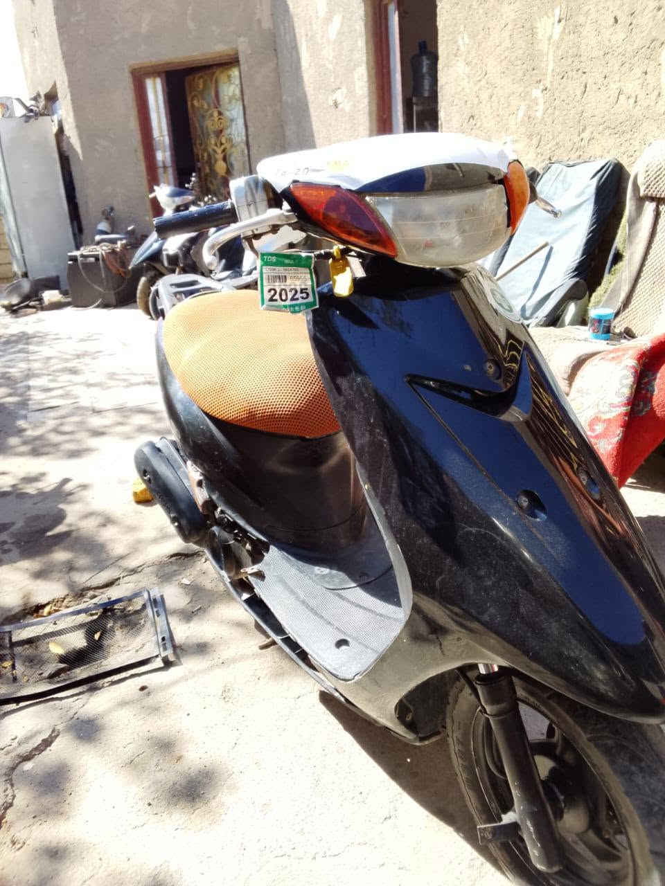 عصفوري شغاله دراجه امام العبيها سلف السعر220 وبيها مجال،***********
