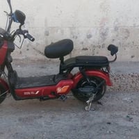 دراجة كهربائية • حجم ١٤ • نظيفه