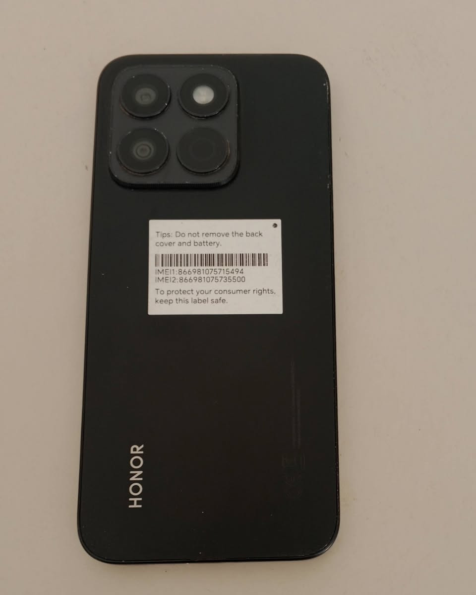 سلام عليكم جهاز HONOR X8c نضيف جدا للبيع السعر 225 المكان بغداد***********
