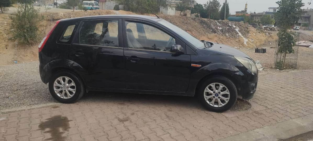 Ford Figo  2012  Niva

 شه ريكه ى نيڤا

دوو جام كاره با
گير ئوتوماتيك
١٧٢ هه زار كم ڕۆشتووه

گێڕو مه كينه و ته بريد  بەشەرت 
چوار تایەی تازە ماڵی دۆستە 
سەیارەی مەعرەز نیە 

سه نه وى زينگه ى تازه يه تا ٢٠٢٩ تحويل به شه رت

سۆنەریم داناوە

سعری ٧٤ گەڵاو معامەلەیە کەم 

T/ *********** السليمانية, العراق
