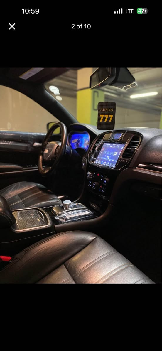 ‏CHRYSLER 300s 2017
ئوباماى كامل مواسه فاتى S
پانوراما - كوشن جلد و كاره با -
به صمه - شاشه و كاميّره و رادار ئاوينه فول فول
بىّ بوياخ زور تازه و جوان ماشااللّه ا كيّرٍ ومه كينه ى به شه رت نه كراوه ته وه سه نه وى وره قه م وهه زه وزينكَه و رِيّكَاوبان تازه يه دينار مه سره فى تيا نييه مالى دوّسته سه ياره كه دوو ده رگاى ساردى بچوكى هه يه
تازه و ريّك و بيّكه ماشااللّه ته حويل وغه رامه به شهرت
ماوه ى رؤشتنه كه ى (٦٧)مايل رؤشتوه ناو نيشان  ده ربندخان
زماره ى موبايل *********** په يوه ندى بكه ن دار بنديهكان, السليمانية
