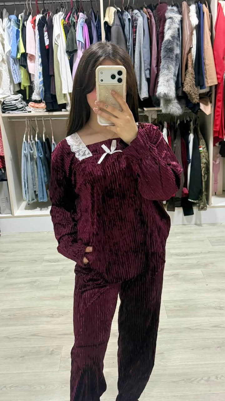 جمله و مفرد 
موديل جديد الشتاء    ⚜️
قياسات m-l-xl-2xl-3xl
٥ لون موجود 
رقم واتساپ 
***********
