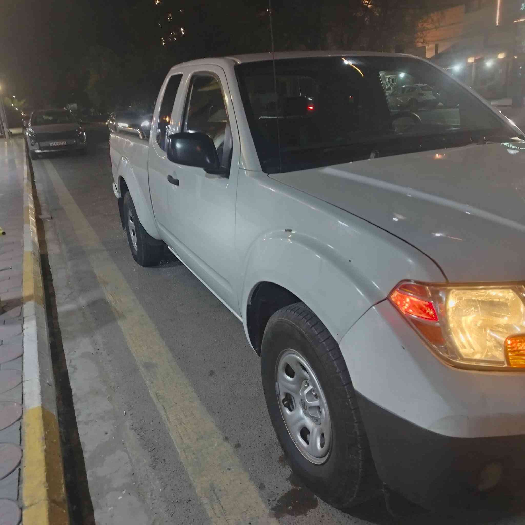 نيسان نيفاره موديل ٢٠١٧ وارد أمريكي قماره وربع سياره بلديه عده باب الخلفي مكينه َفتوحه جديد تخم تاير صدر امامي خلفي كل الجديد تبريد تدفىه كهرباييات كله بلدي رقم ديالى سعر ٩٥ العنوان بغداد رقم هاتف *********** تصال فقط
