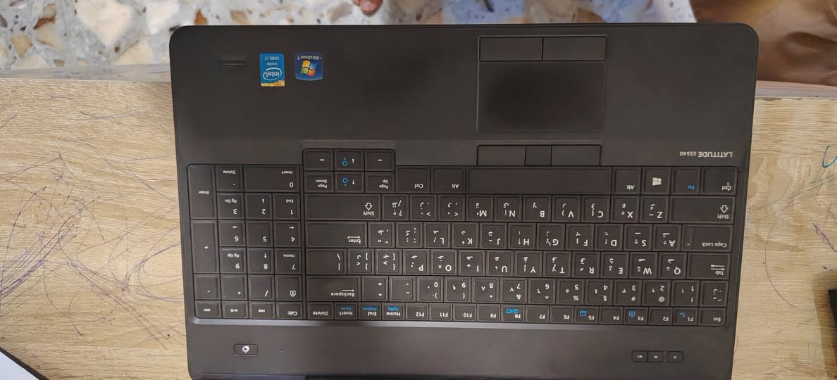 لابتوب dell latitude e5540 نظيف لوووك
مامفتوح ولا مبدل بي شي

بس فتحته خليت ssd و رامات يعني تطوير

اشتريته قبل سنة 375

وضفتله رامات دبل سعرهن وحدهن 75 الاصليات 

المواصفات

Core i7 4600

Ram 16 gb

كارت شاشة 2 كيكا

التخزين 256 ssd

ويندوز 10 برو اصلي

للاستفسار التواصل اتصال فقط على الرقم ***********

او مراسلة الصفحة

سعر 325 وبيها مجال بسيط
