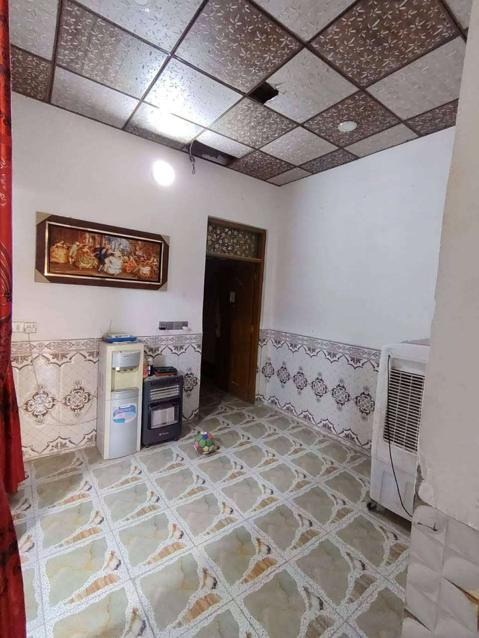 بيت 50متر طابق ونص للبيع بالكوفه منطقه البراكيه شارع علگم بناء طابوك صب كونكريت جاهز من كلشي ماء كهرباء بس جيب غراضك وتعال للتواصل ***********

