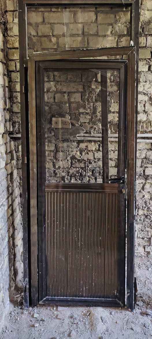 بوب وشبابيك للبيع نظافه 80 بالميه
بغداد شارع فلسطين  ***********غير متواجد ع فيس
