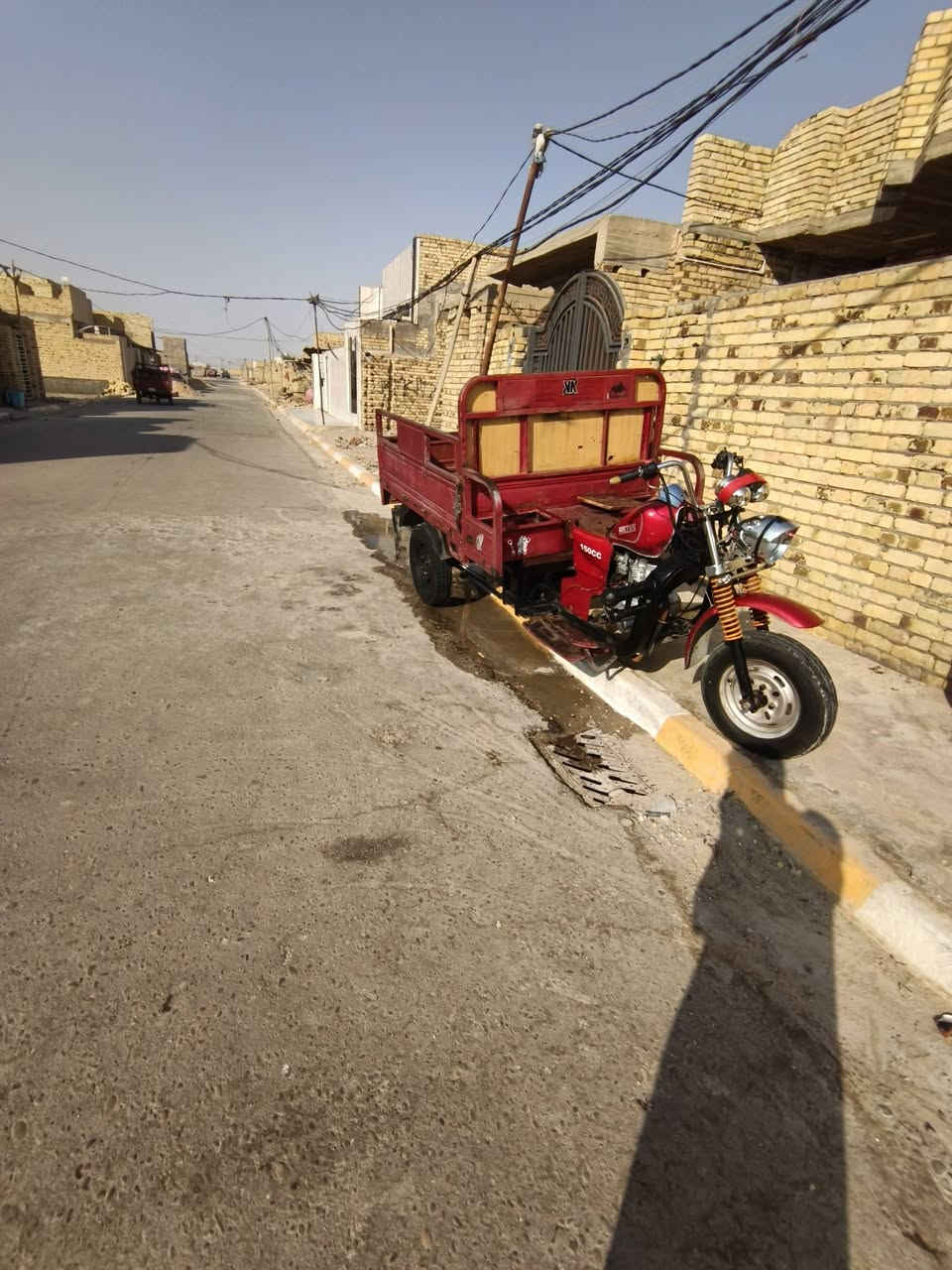 سلام عليكم ستوته للبيع موديل 2019رقم اوسنويه لغايه 2028ستوته مكفوله من الاخياس ستوته نضيفه كلش اوكهربايات كلها جديده محرك صارله شهر ونص من مشدود برغي مامفتوح بيه كيربوكس جديد تخم تاير جديد ستوته جاهزه من كلشي سعرها 2200او بيها مجال الاستفسار اتصل ***********
