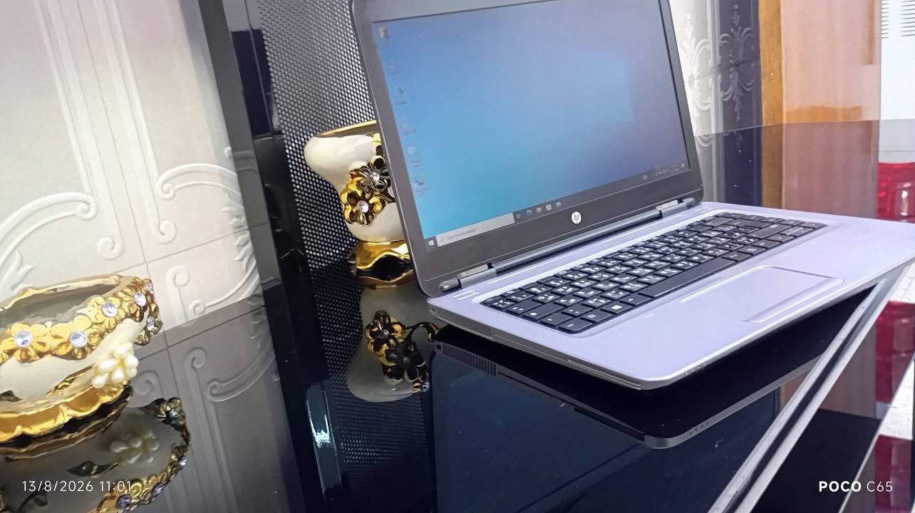 HP ProBook 645 G2 للبيع 

💻 المواصفات:

- ⚙️ المعالج: AMD PRO A8-8600B
- 🧠 الرام: 8GB
- 💾 التخزين: m.2 / 256GB SSD 
- 🎮 كرت الشاشة: AMD Radeon R6 مدمج، يصل إلى 4.3 GB
- 🖥️ الشاشة: 14 إنچ
- 🪟 النظام: Windows 10 Pro 64-bit
- ⌨️ كيبورد عربي / إنكليزي
- 🔌 الجهاز يعمل بصورة طبيعية
- ✨ الحالة الخارجية: جيدة

📌 مناسب للدراسة، العمل، الأوفيس، الإنترنت والبرامج الخفيفة.

💰 السعر: [ 200 ] ألف دينار بيه مجال 

📍 الموقع: [بغداد البياع]
📞 للتواصل: [***********]
