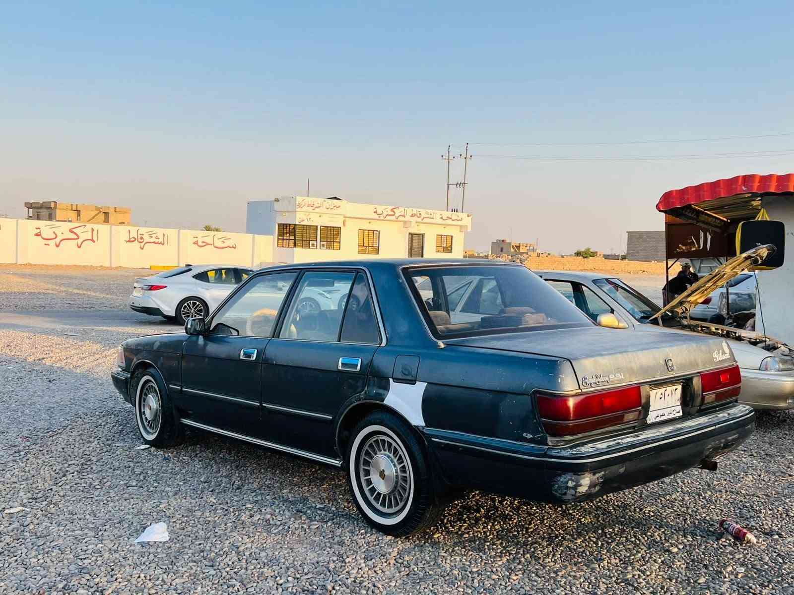 السلام عليكم 
سيارة سيدان 91 رويال رقم صلاح الدين الماني 
مكينة وكير بطة 2500
تبريد 
كهربائيات
طخم تاير صدر 80 بلمية 
باتري جديد 
الغرفة. جديده 
بيع او مراوس حسب القناعة
السعر خاص 
***********
