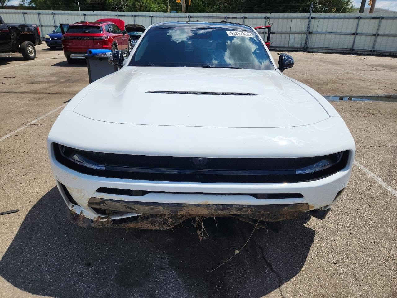 🔥🚘 **قريباً في المزاد** 🚘🔥

**2026 DODGE CHARGER SCAT PACK**

سيارة سبورت بمواصفات مميزة وتستحق المتابعة 👌

▫️ **الموديل:** 2026
▫️ **اللون:** أبيض 🤍
▫️ **المحرك:** 3.0 تيربو 🔥
▫️ **الوقود:** بنزين
▫️ **الحالة:** تعمل وتسير ✅
▫️ **الممشى:** 595 ميل فقط

🇺🇸 **السيارة في مزاد أمريكا**

📍 **موقع الشركة:**
بغداد – المنصور – شارع البرج
مقابل التفاح الأخضر

📞 **للاستفسار:** ***********

🔥 **خلوكم على الموعد… مزاد قادم!**
