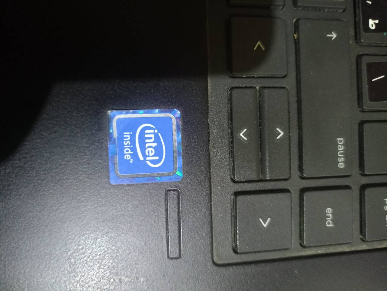 حاسبة نضيفة استخدام شخصي 
النوع: hp 
مع كيبل شحن 

العنوان: السماوة
 يوجد: خدمة توصيل 

تواصل باقي التفاصيل خاص او ع الرقم ***********

السعر: 225 ألف دينار
