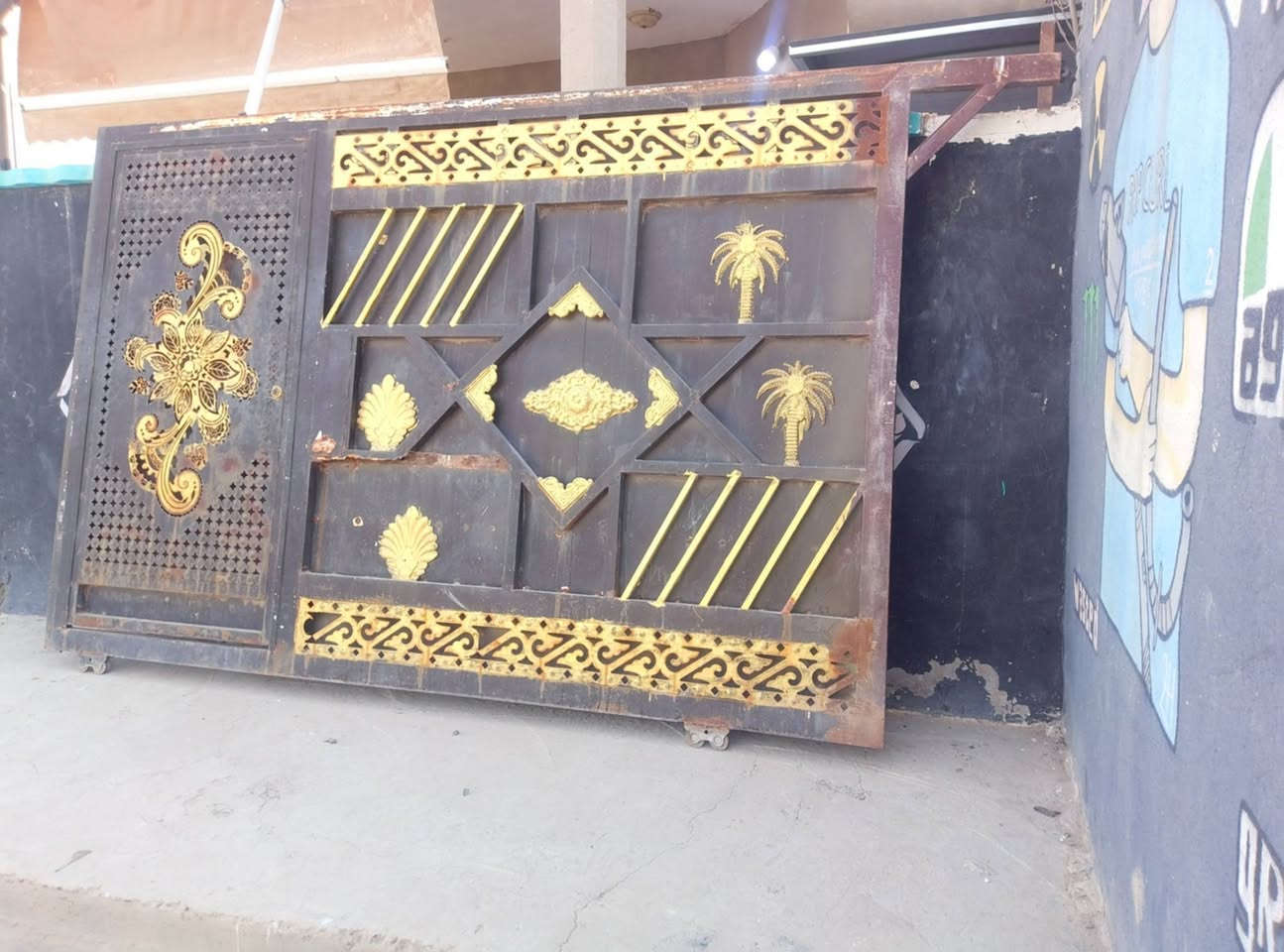 المكان حصوه حي عداي مقابيل موكب الزهراء
***********
