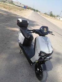دراجة كهربائية • نضيفه