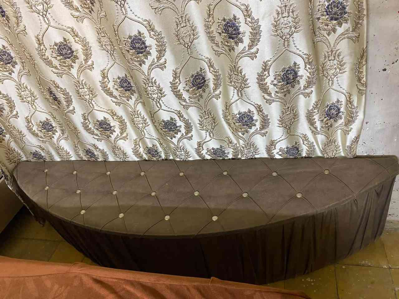 سلام عليكم 
غرفة نوم تركيه درجة اولى للبيع متكونه من ٩ قطع استعمال نظيف جدا 
السعر ٥٥٠ الف مكاني بغداد الحرية رقم الموبايل ***********
